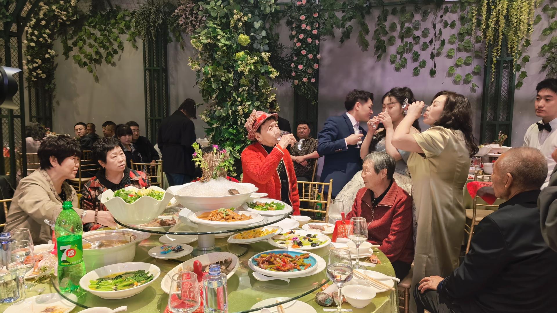 都市绿洲一站式婚礼艺术中心的用户评价